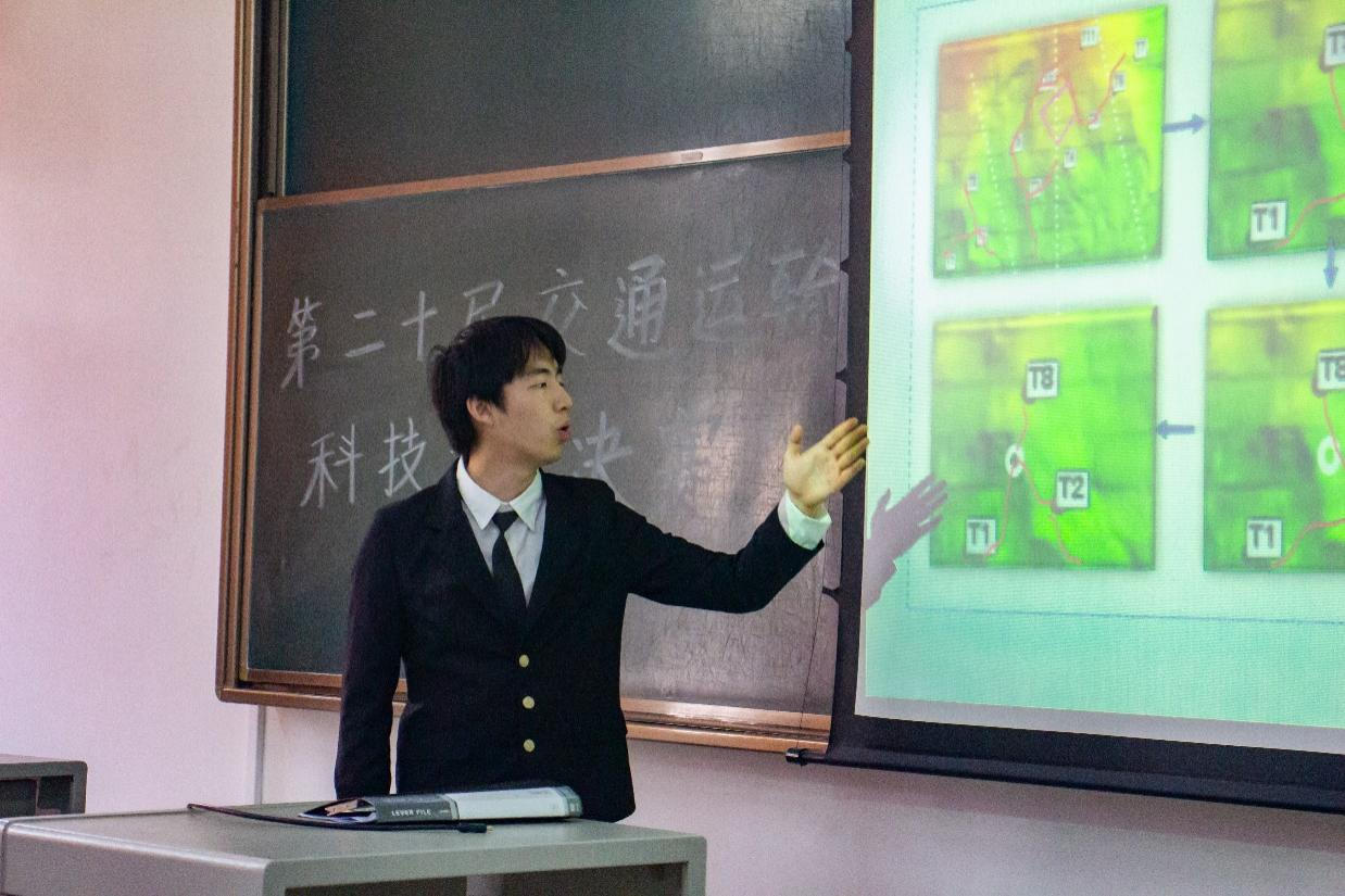 1744944507525000774.png 1.png