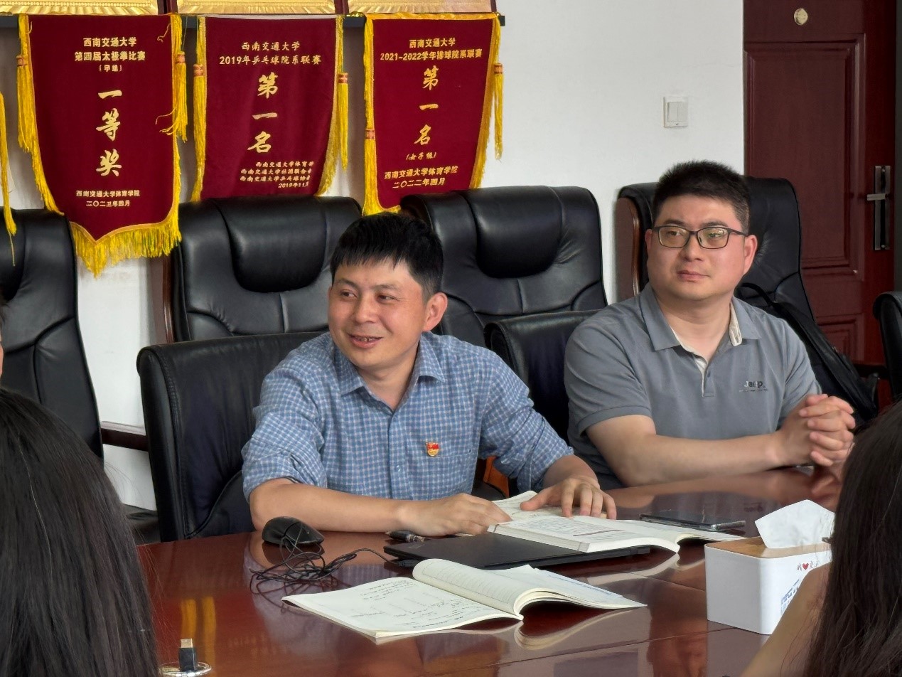 1746582436880075016.jpg 2.jpg