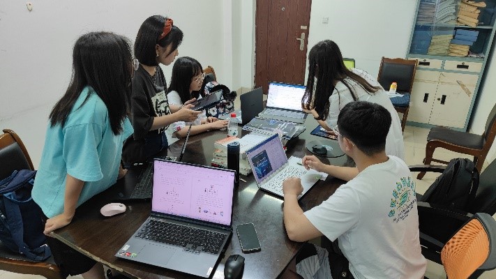 1654133062763062529.jpg 2.jpg