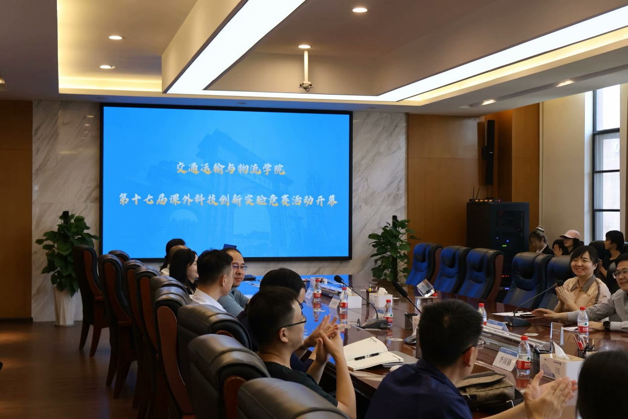 1745743262254024065.png 1745743262254024065.png